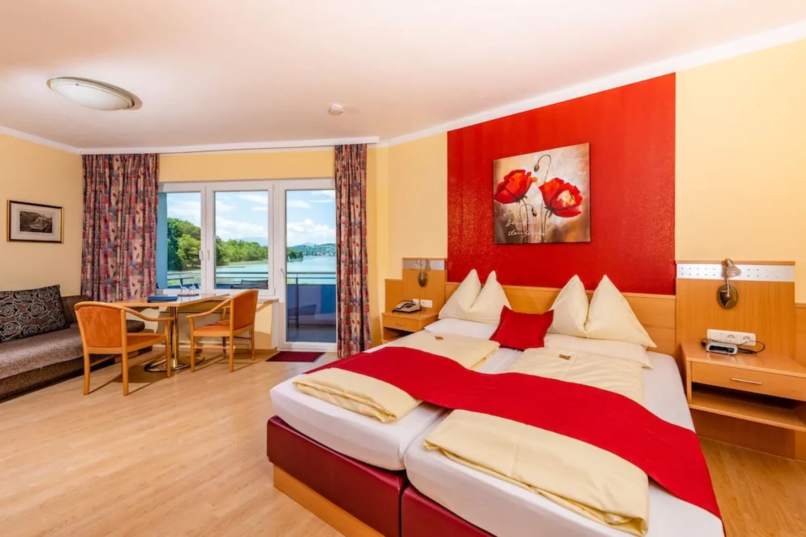 Strandhotel Schabus
