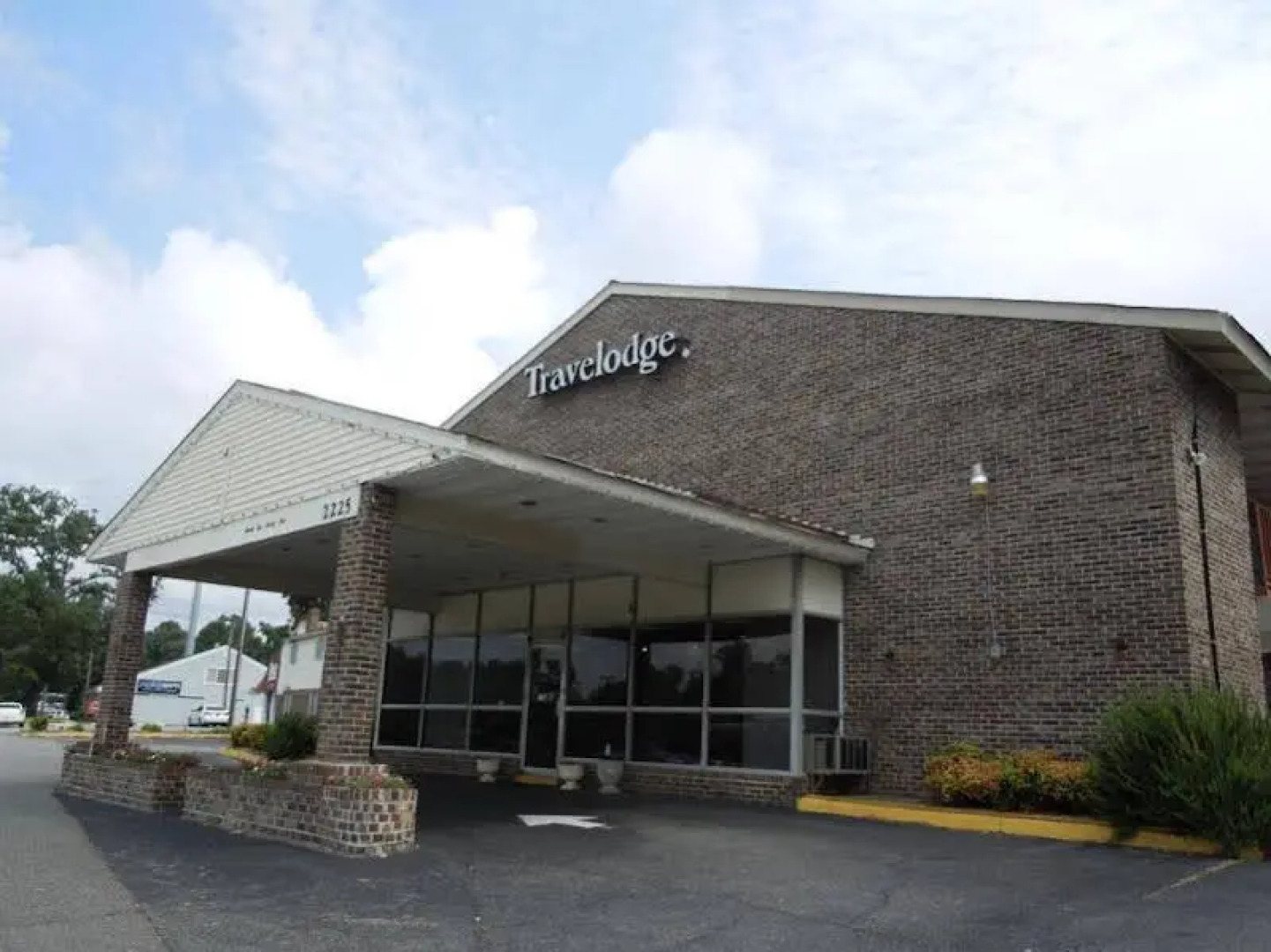 Travelodge Williamsburg Central