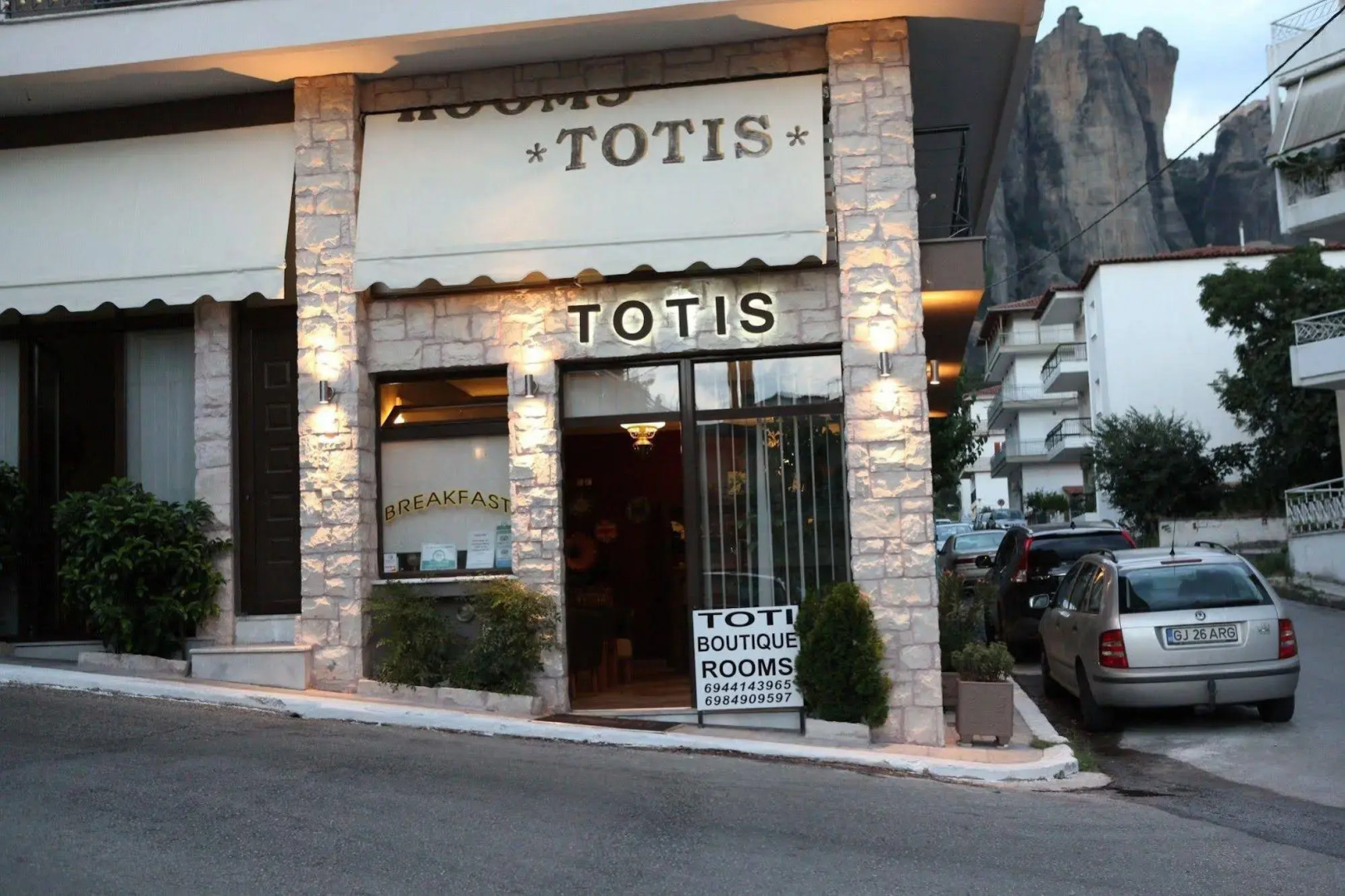 Toti Boutique Rooms