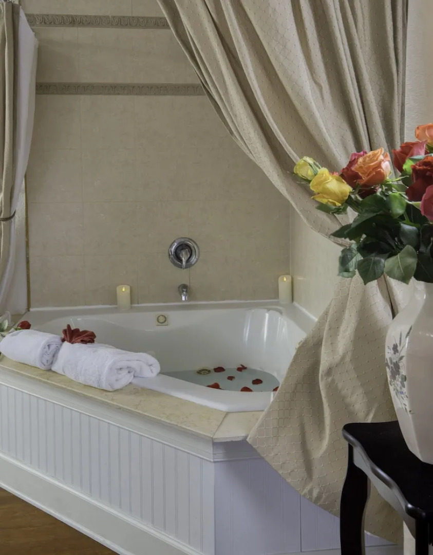 Victorian House Bed & Breakfast