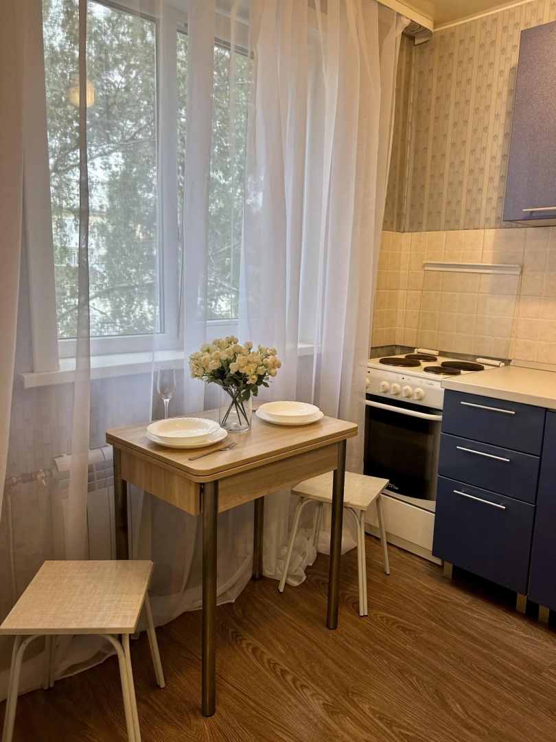 Home Hotel On Kirova 83