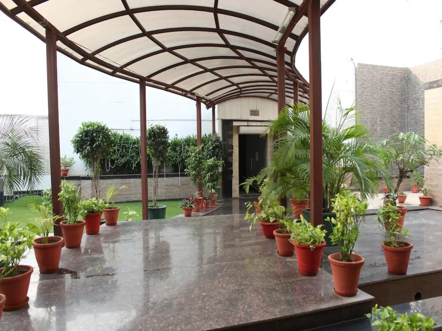 OYO Rooms Garh Road Meerut