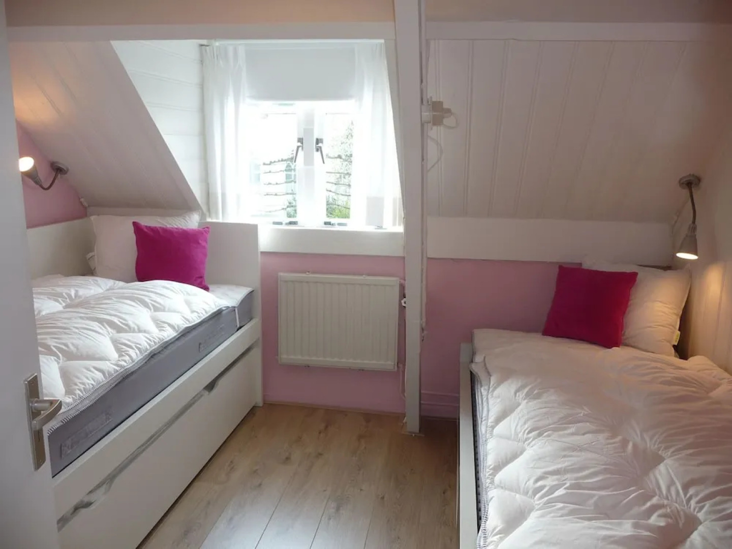 Attractive, 6-person Holiday Home Located on the Central Square of the Village of Koudekerke