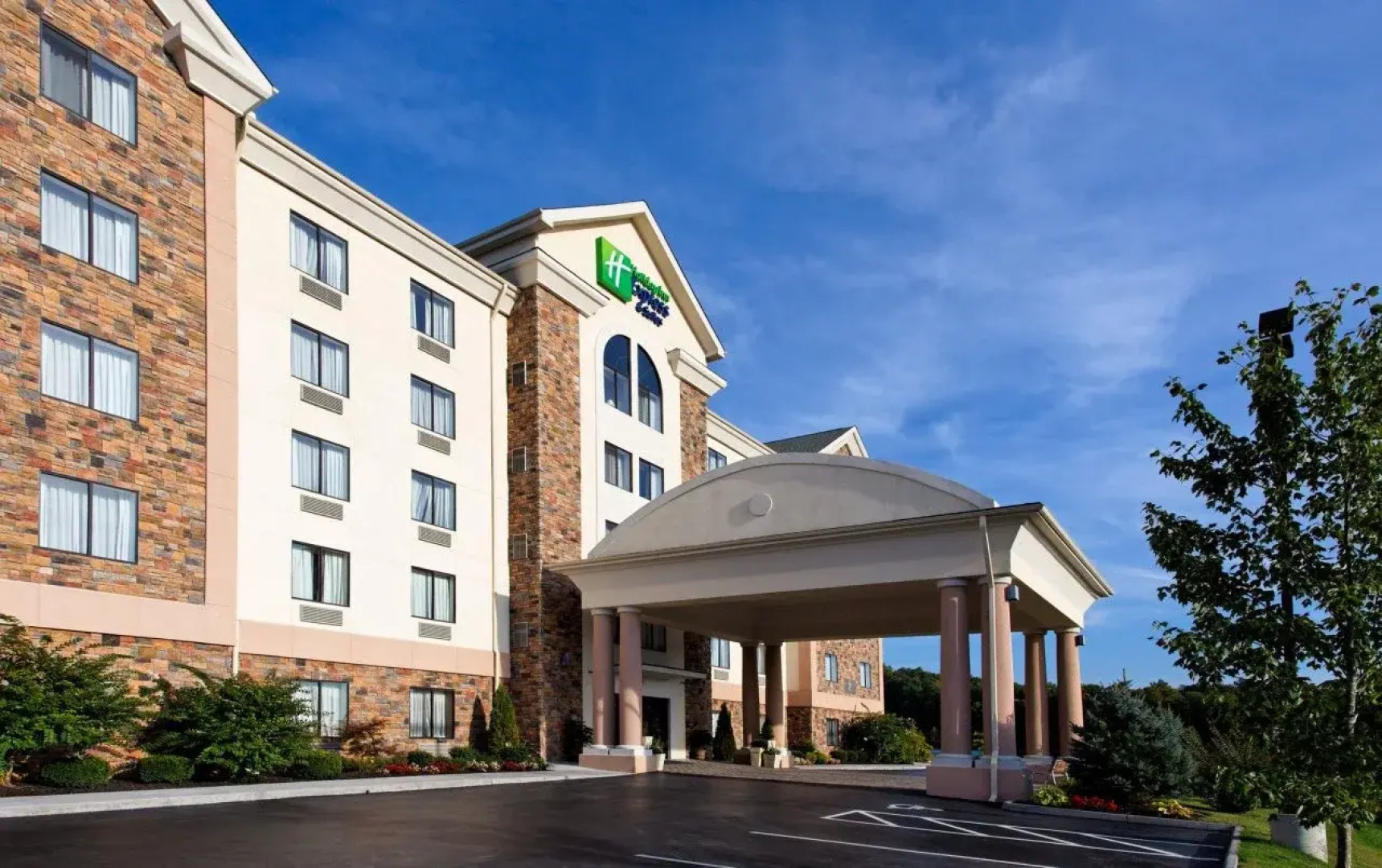 Holiday Inn Express Hotel & Suites Kingsport-Meadowview I-181