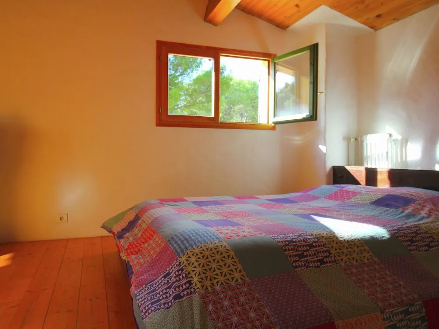 Cozy Holiday Home in Faucon With Swimming Pool