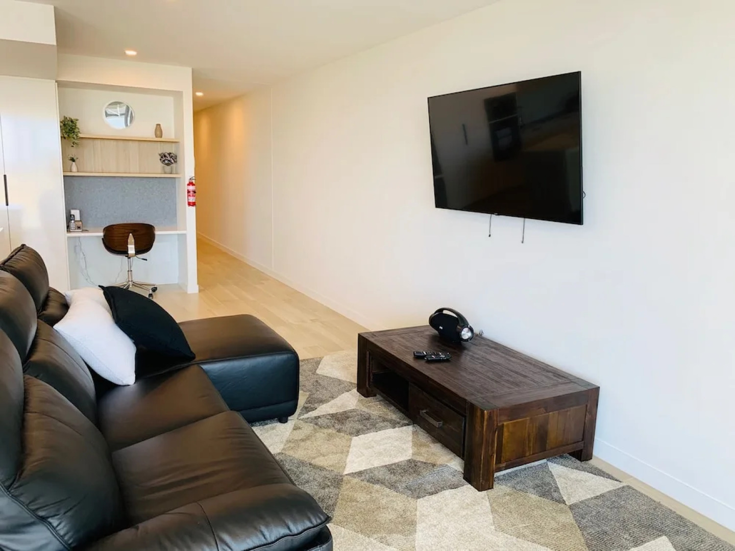 Cosmopolitan Exclusive Rental Apartments