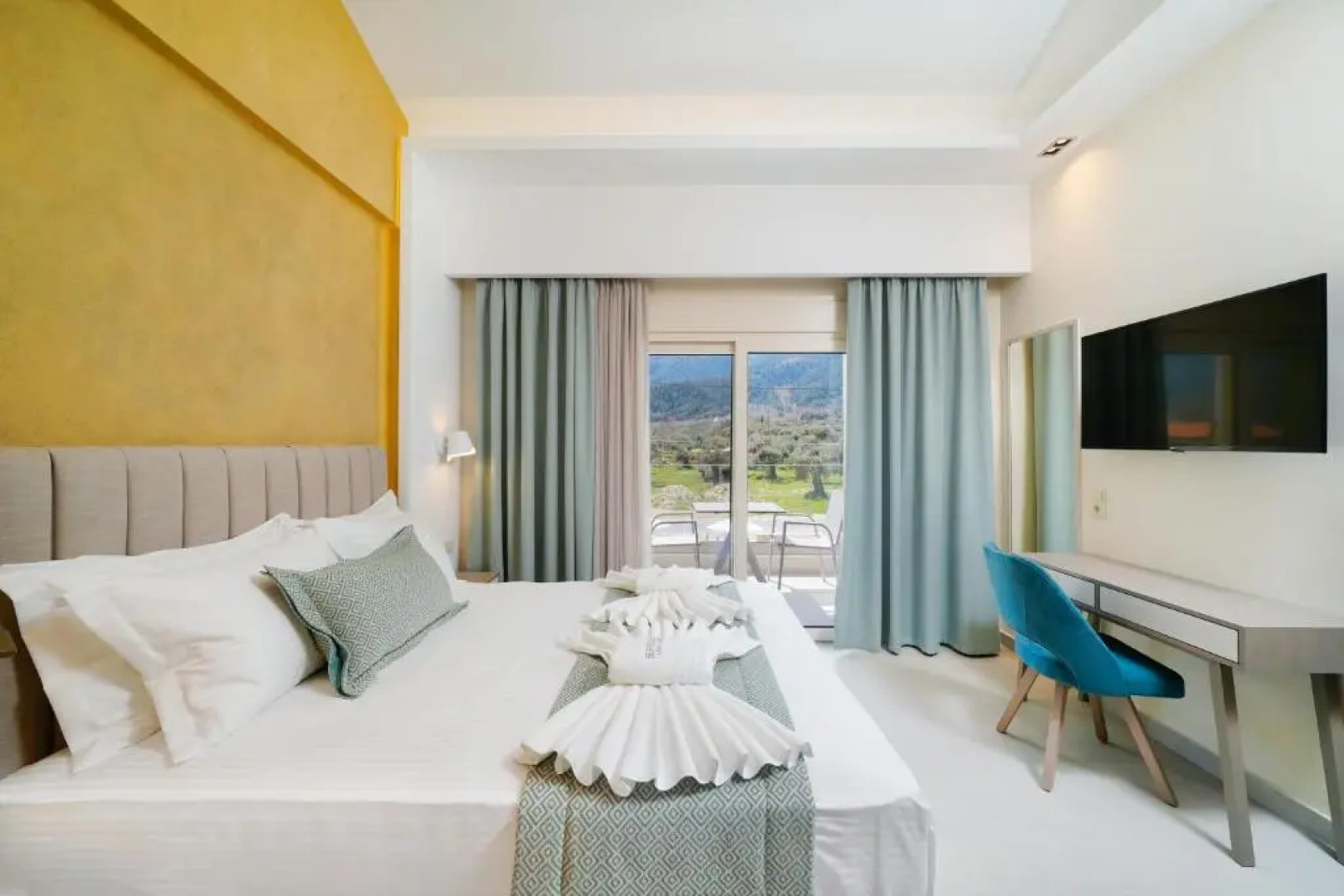 Supreme Luxury Suites