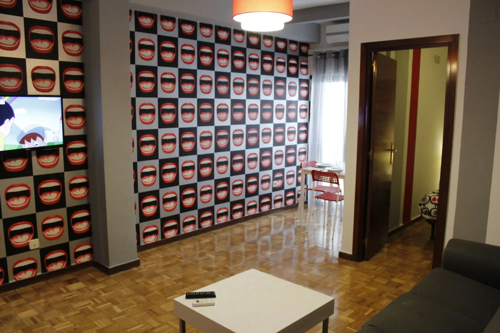 Far Home Gran Vía - Hostel