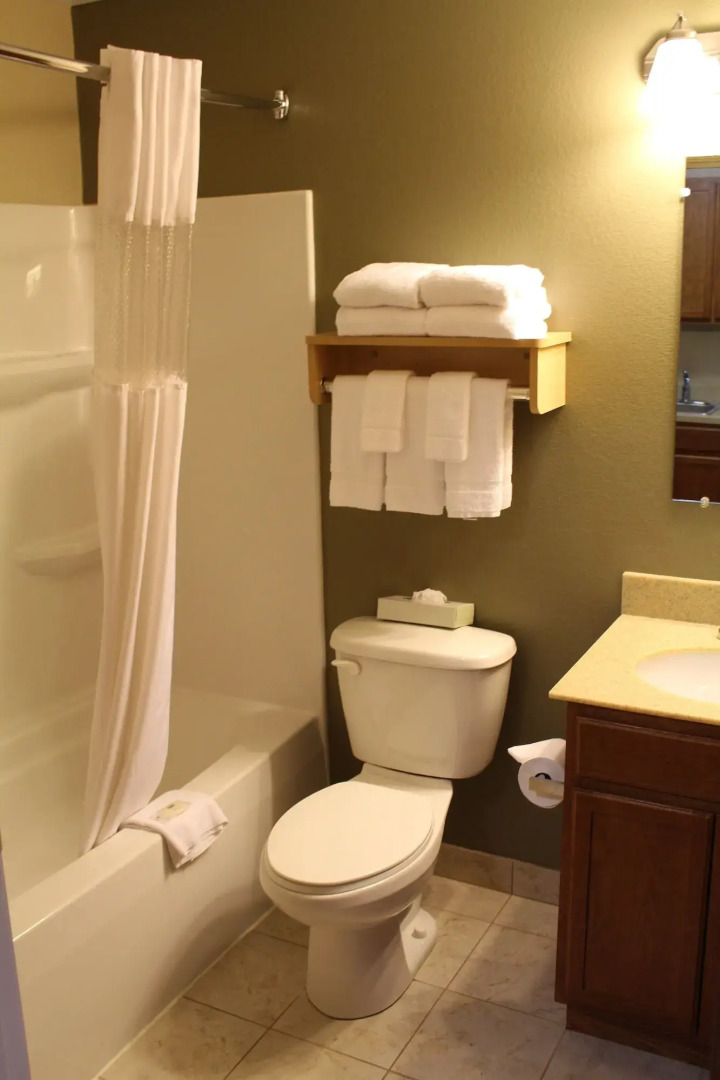 Suburban Studios Triadelphia - Wheeling at The Highlands