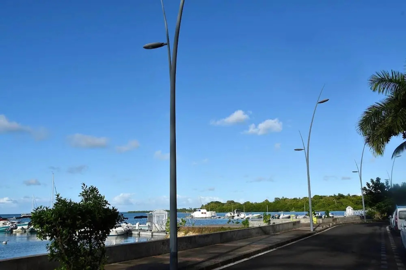 Studio in Baie Mahault, With Wonderful City View and Wifi