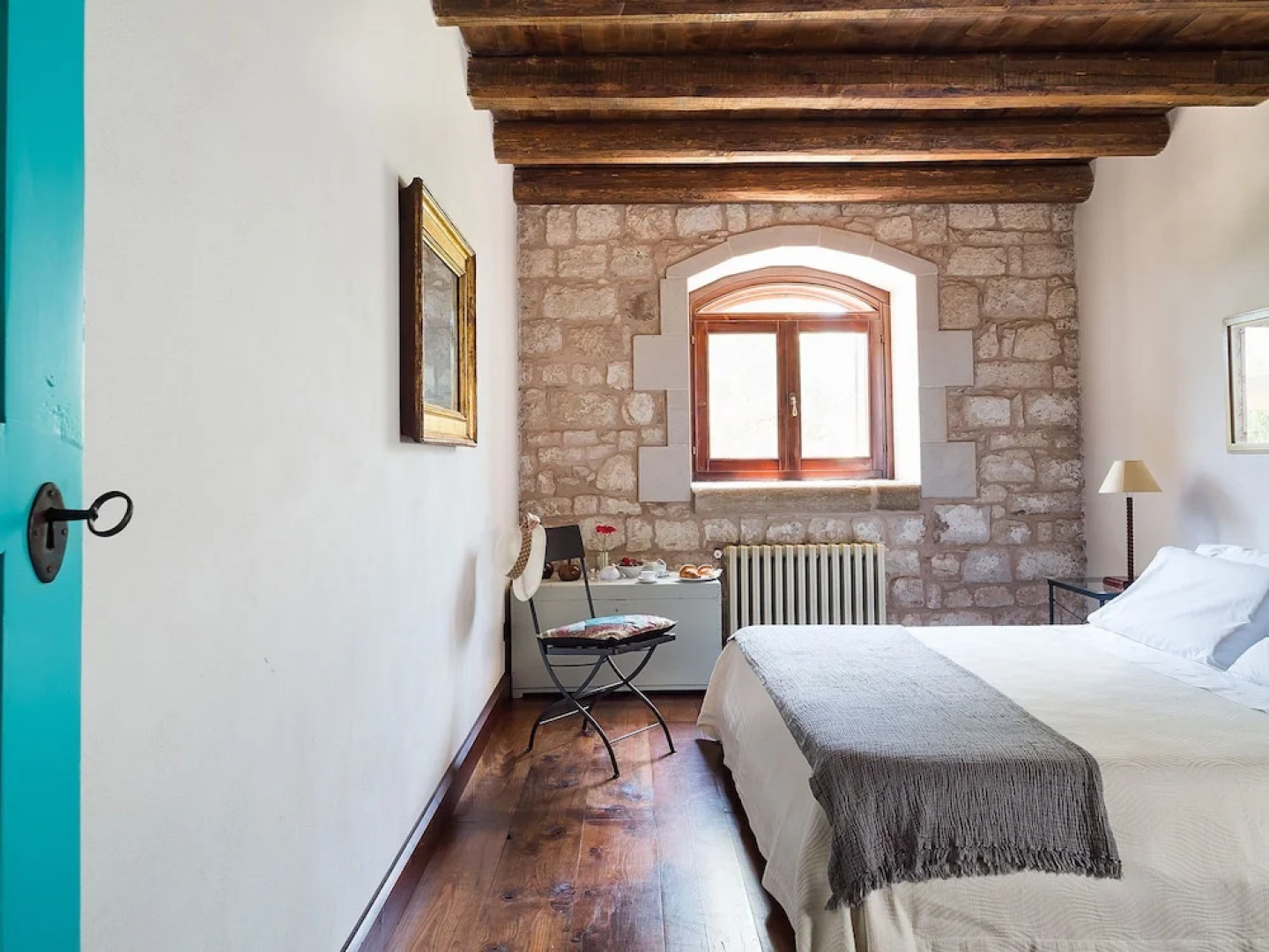 Beautiful Country Villa With Private Infinity Pool Surrounded by Olive Trees