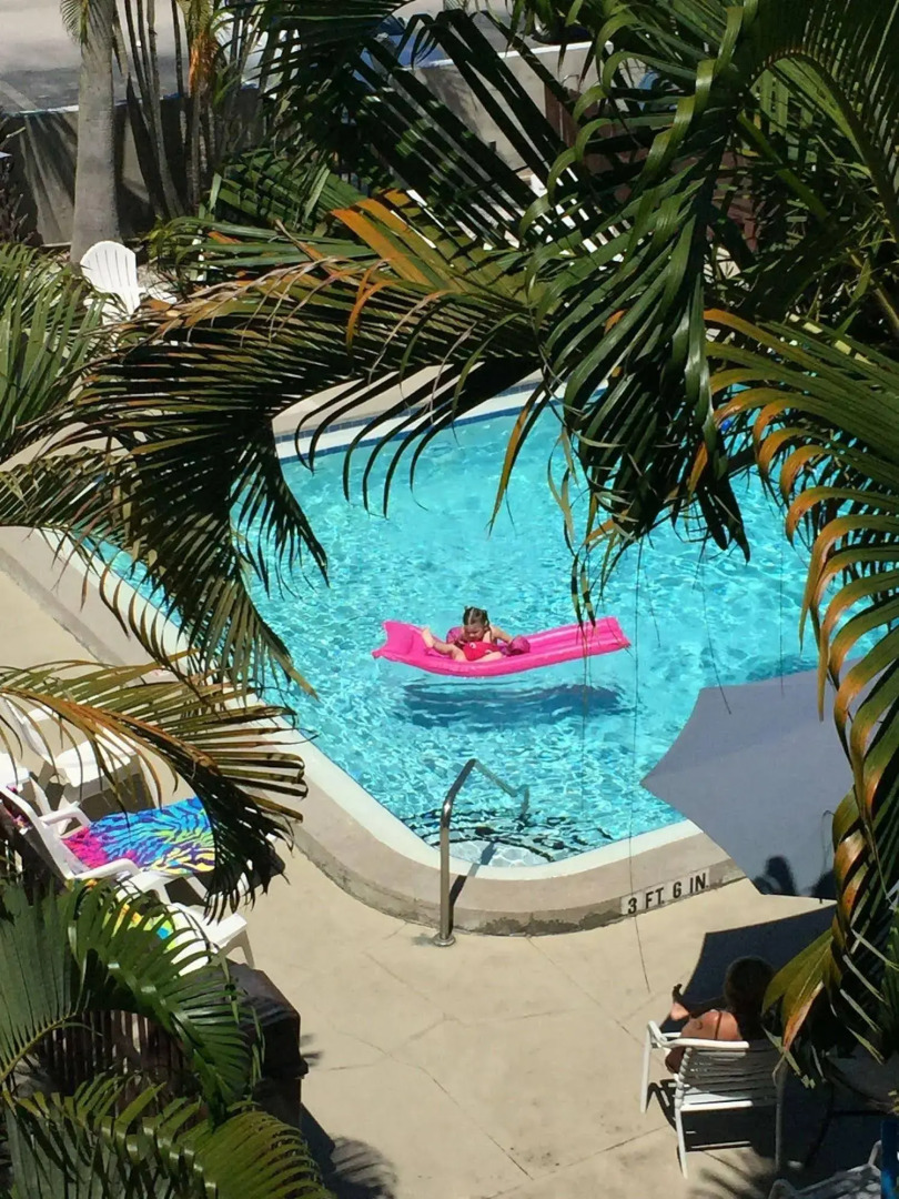 Lantern Inn & Suites