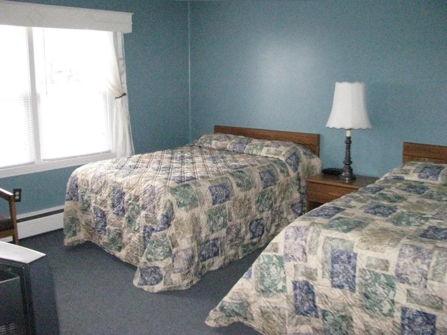 Colonial Inn & Creamery