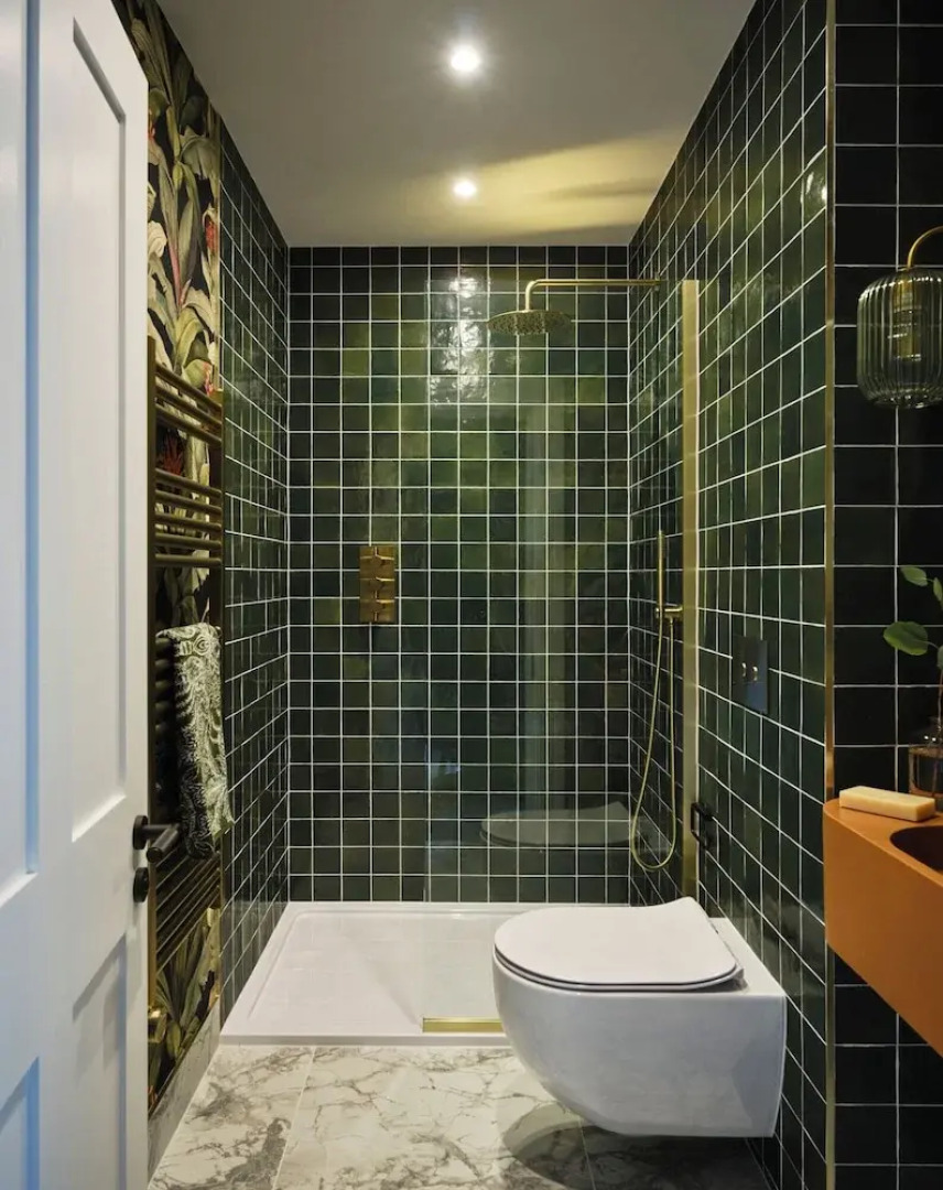 Thames Mansion - River View