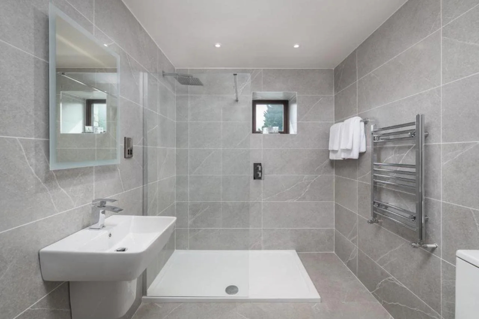 Killarney Heights Hotel