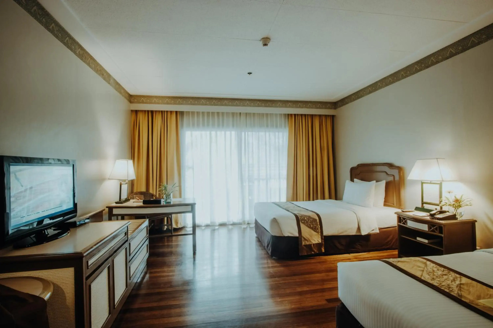 Waterfront Insular Hotel Davao