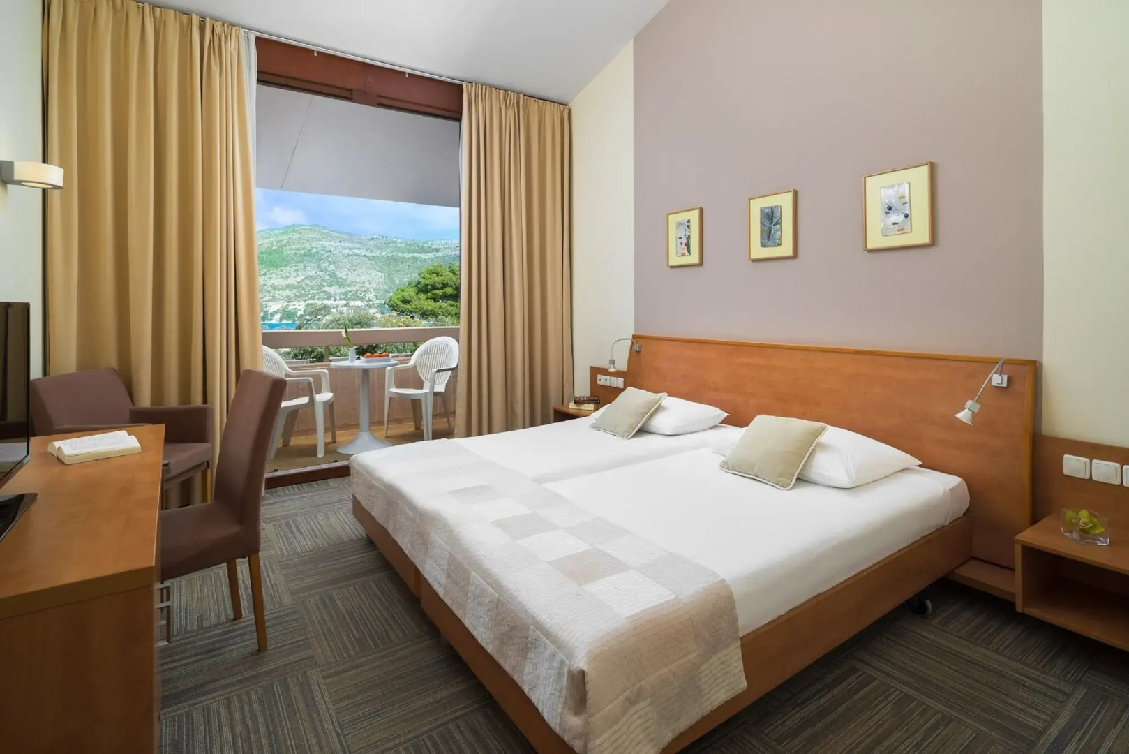 Valamar Tirena Hotel