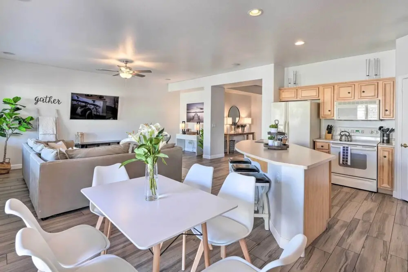 Peoria Escape ~ 8 Mi to State Farm Stadium