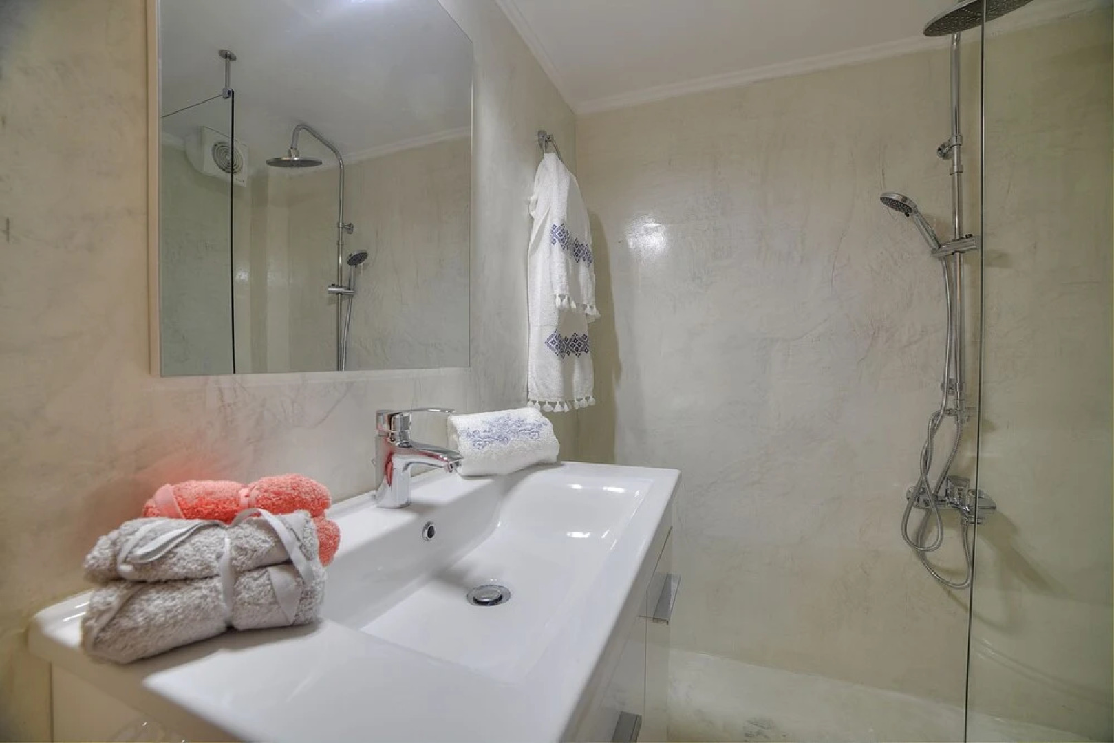 Unique apartment in Glyfada center