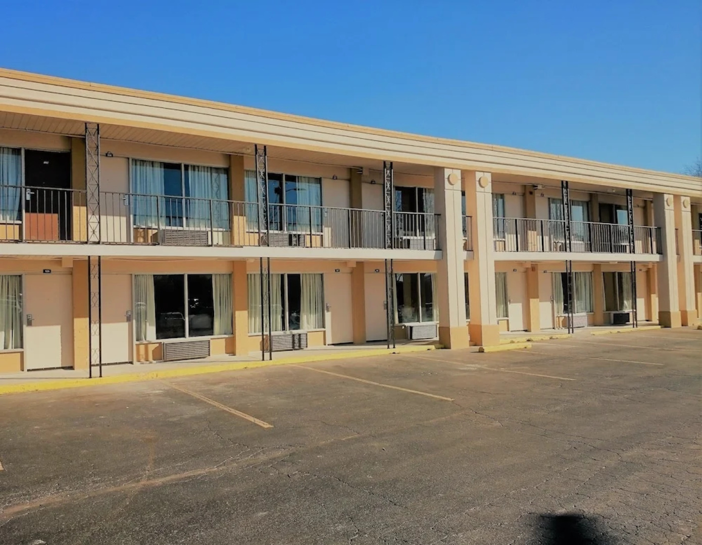 Days Inn Asheville Airport