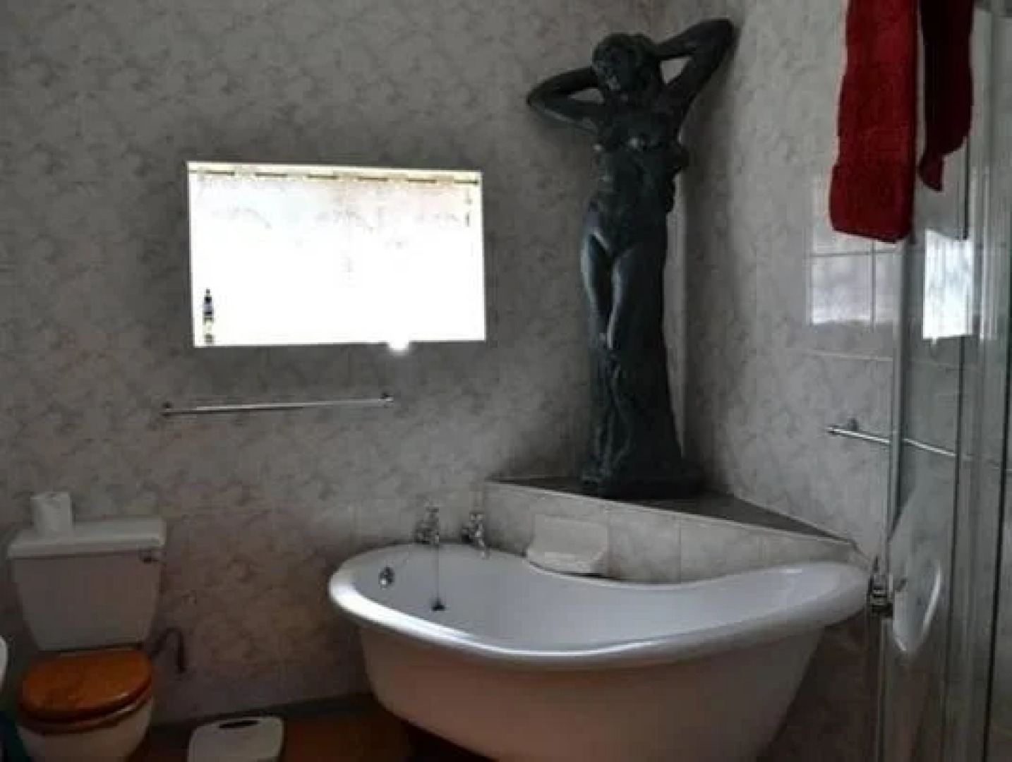 Royal de Swan Guesthouse