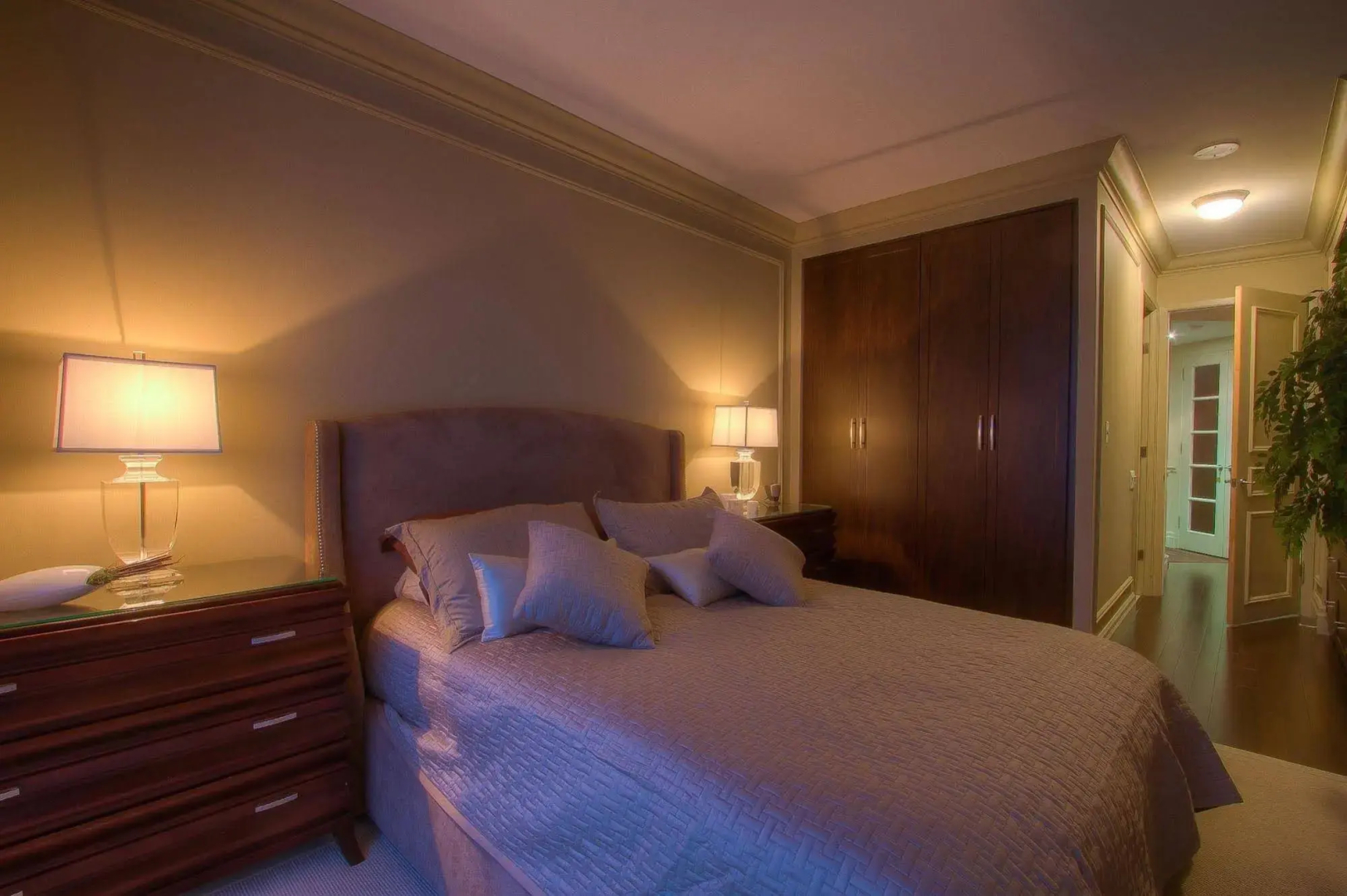 Sky Suites Yorkville