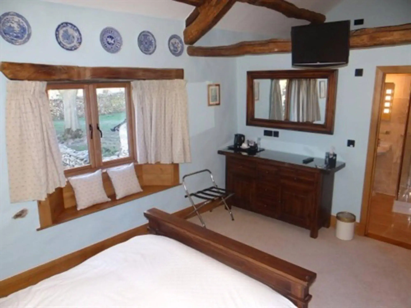 The Wayside and Whisky Barn