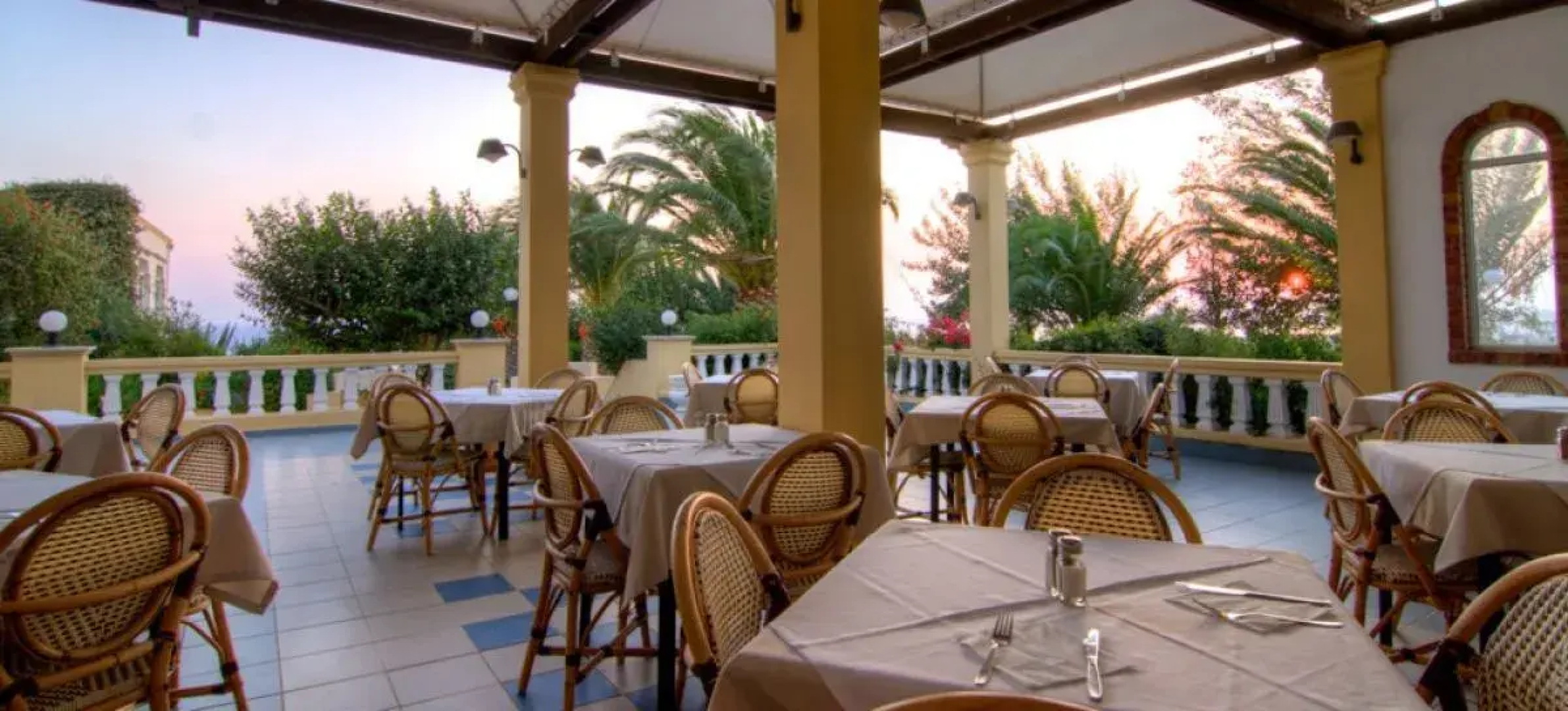 Arion Palace Hotel