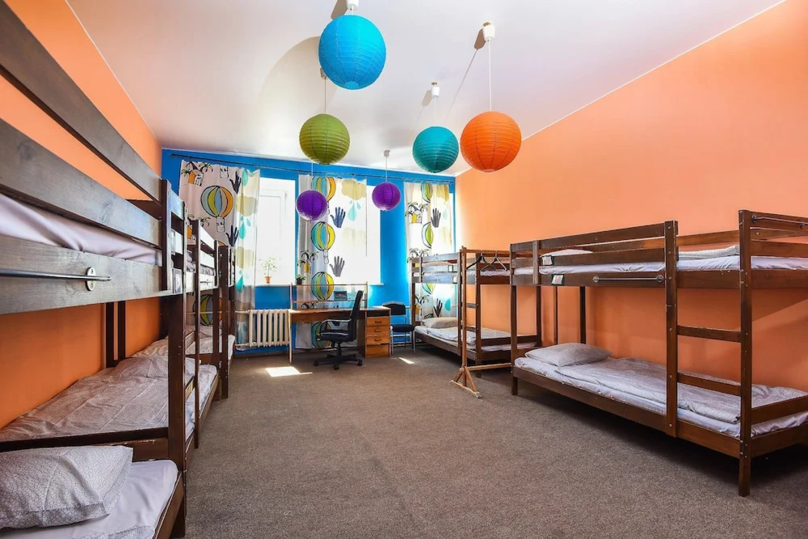 Art Mir na Nevskom - Hostel