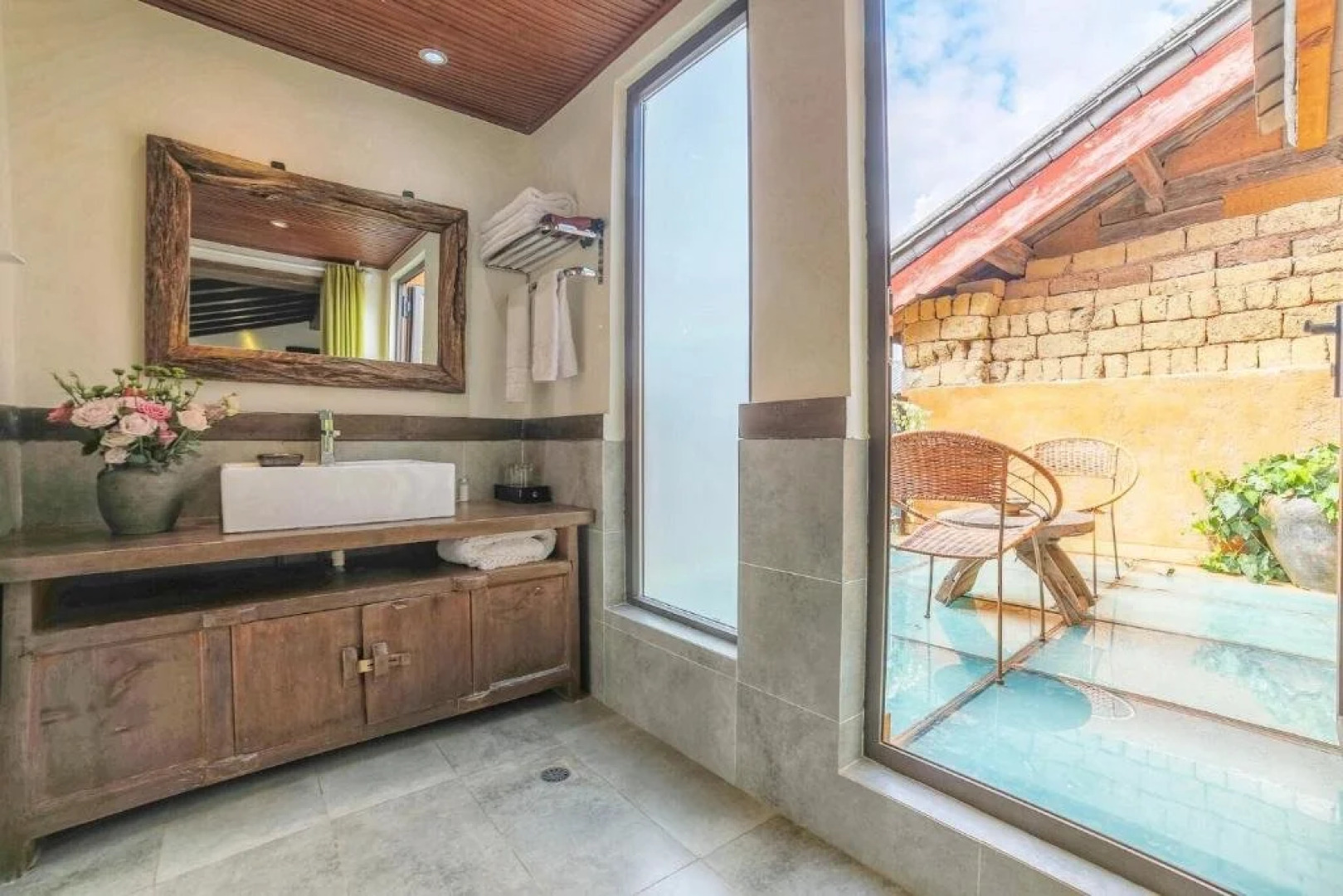 Lijiang Shuhe Xin Huifeng Resort Hotel