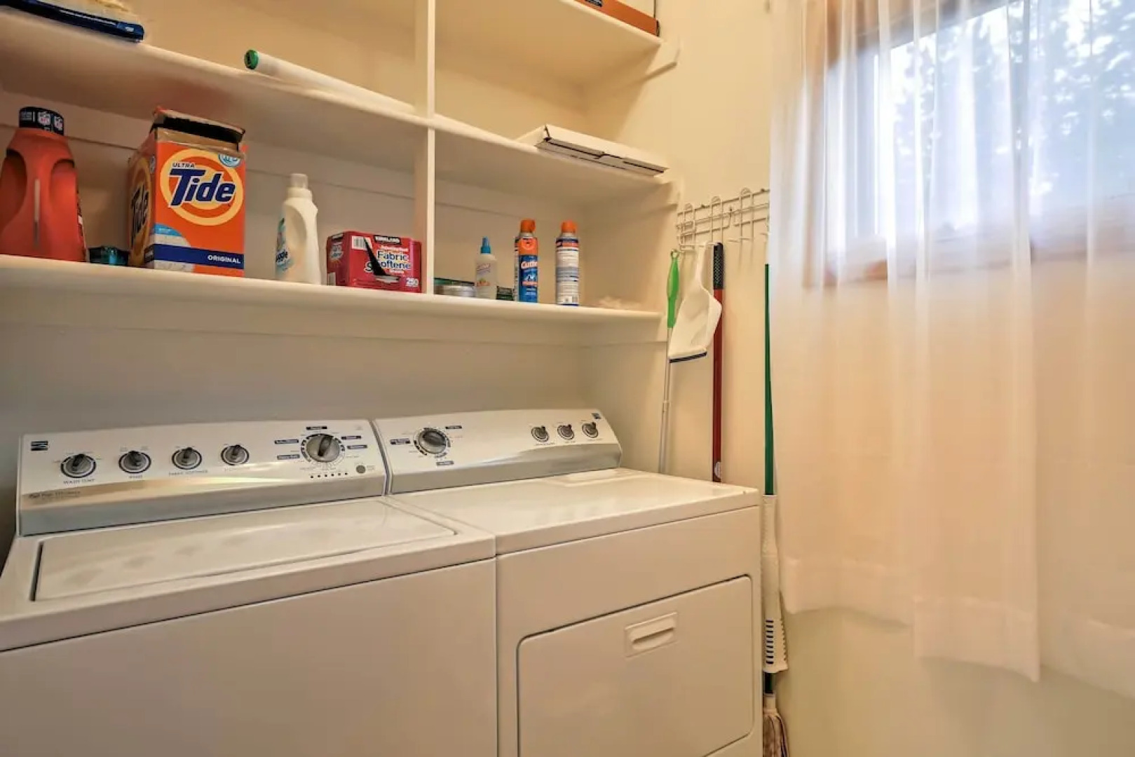 Expansive Hartsel Home w/ Mtn Views Near Hiking