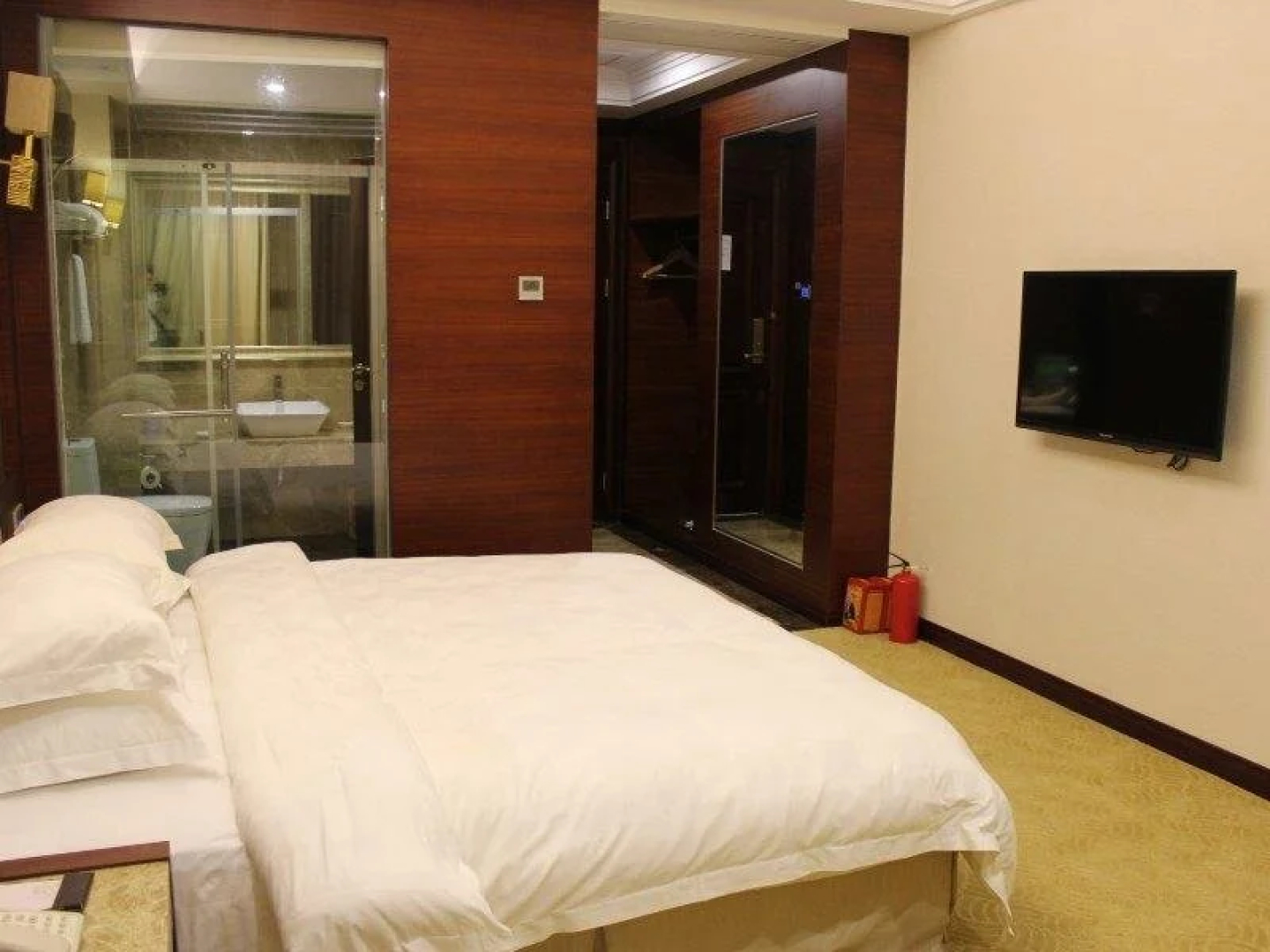Xinte Hengtai Hotel
