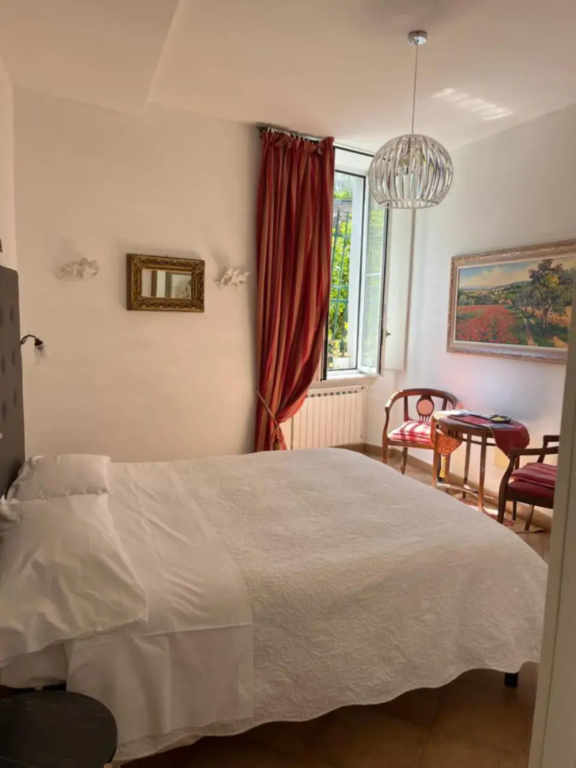 Piazza Massola 2 Apartment