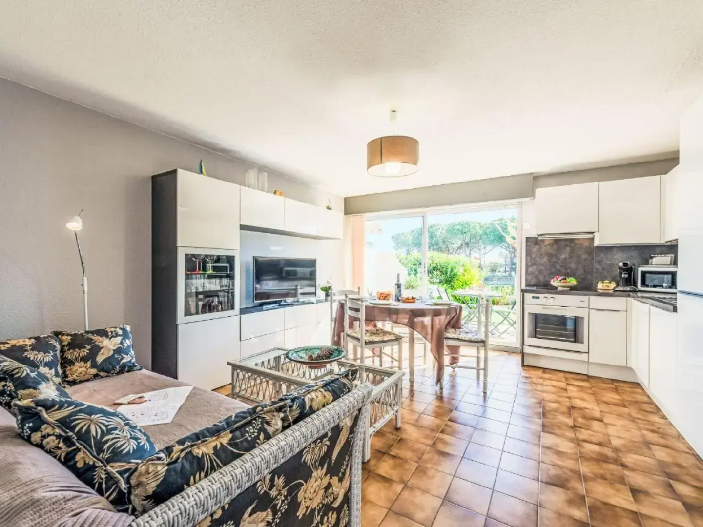 Studio Marina Village-6