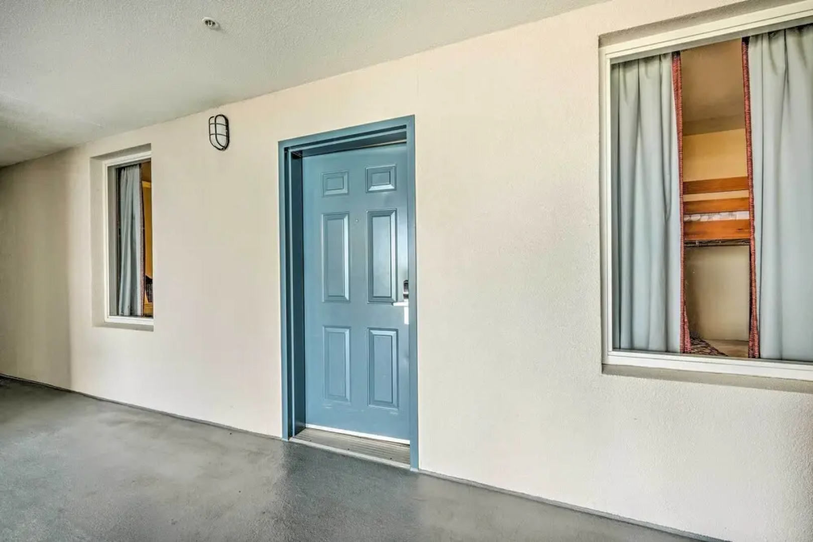 1 Mi to Disney: Condo w/ Water-view Balcony!