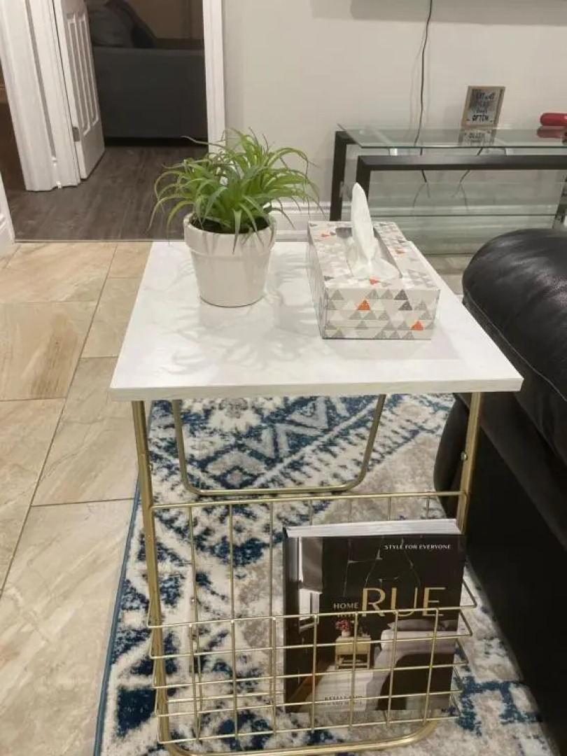 Stunning & cozy freshly renovated 2 bedroom basement unit