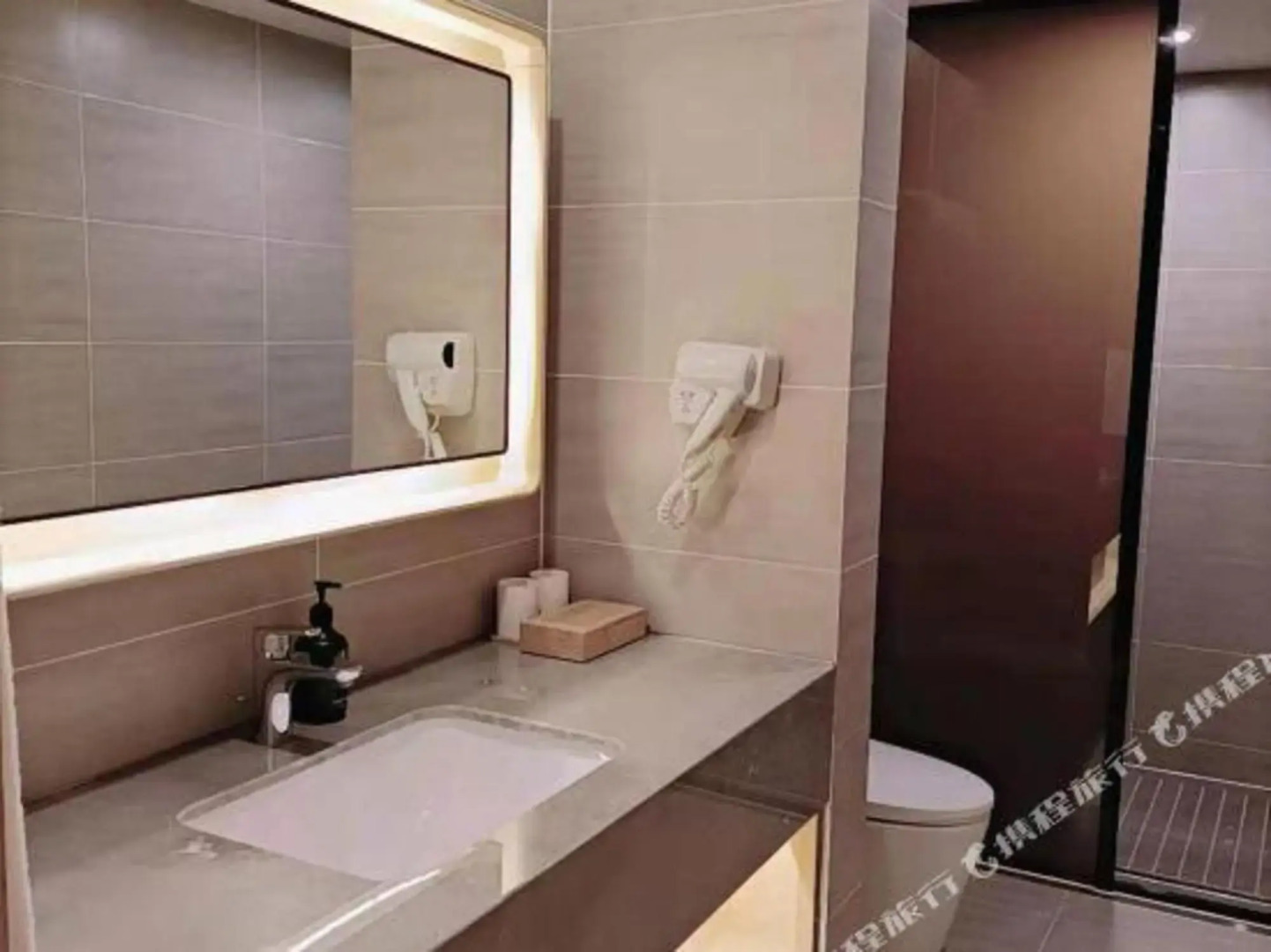 Ji Hotel Golmud Kunlun Road