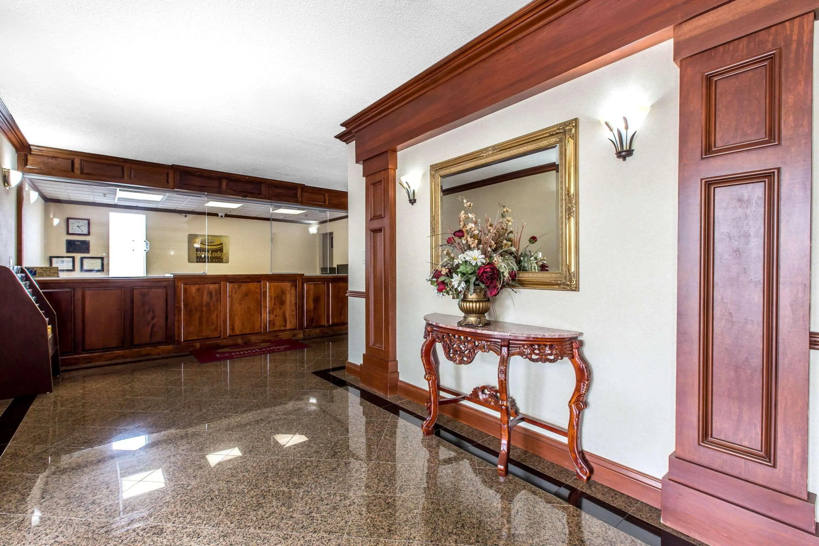 Econo Lodge At Six Flags