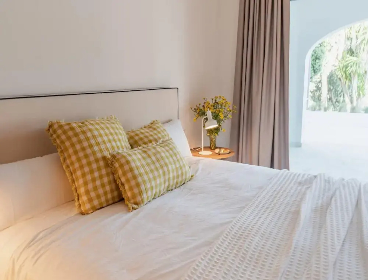 Superb Villa With Private Lagoon Pool