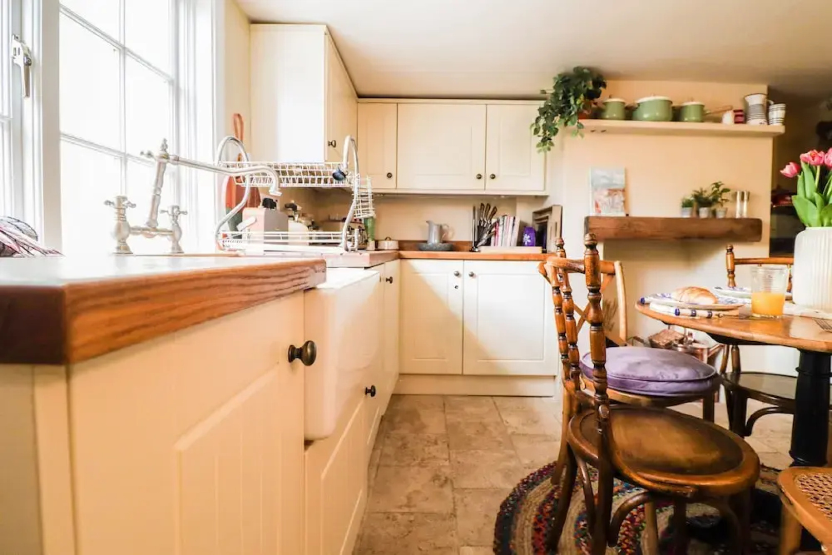 Charming Period Cottage With Free Wifi