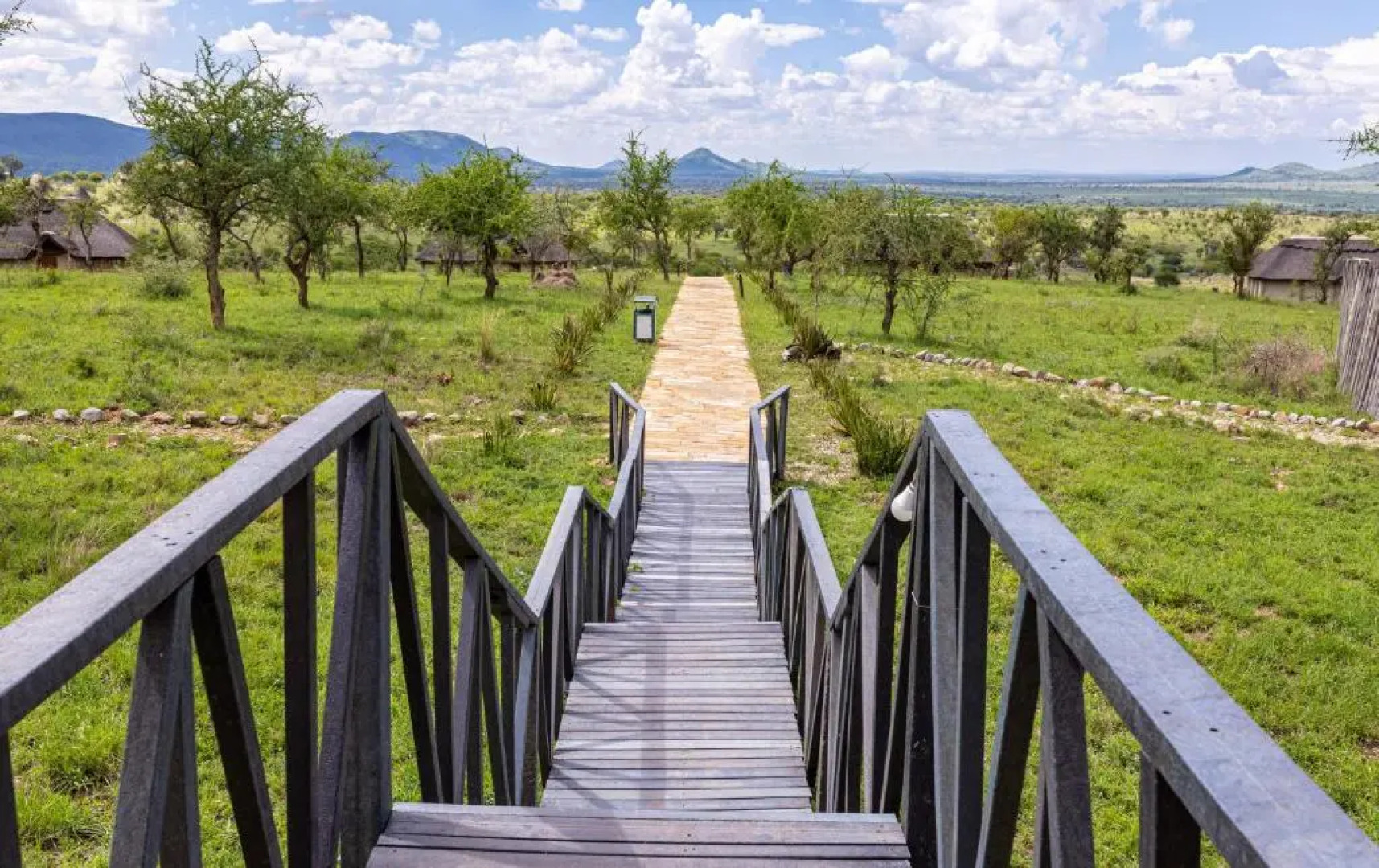 Serengeti Safari Lodge