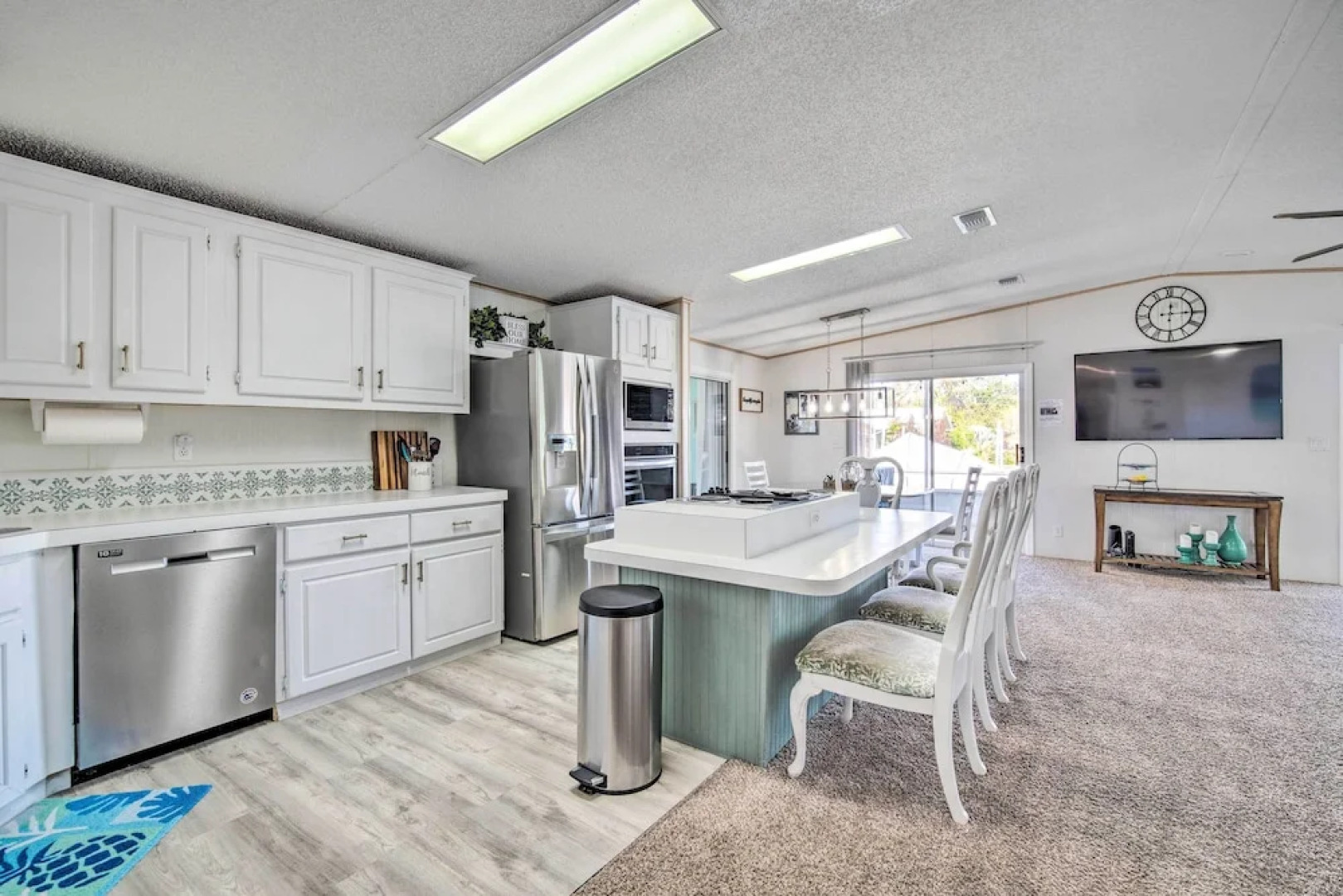 Boat Dock & Porch: Riverfront Retreat in Homosassa