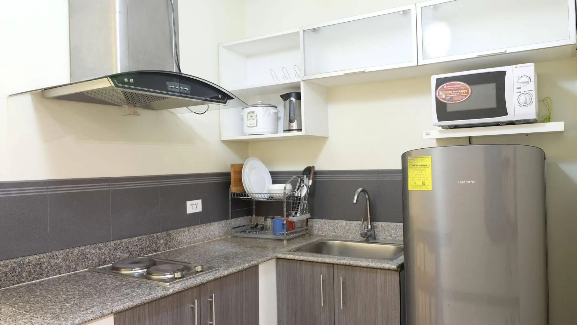 ZEN Rooms Malate Robinsons