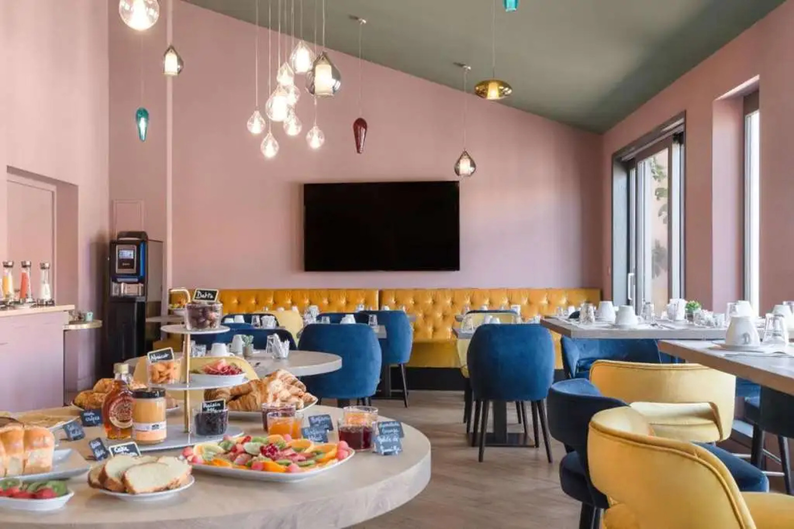 Grand Hôtel Dauphiné Toulon, Boutique Hôtel & Suites