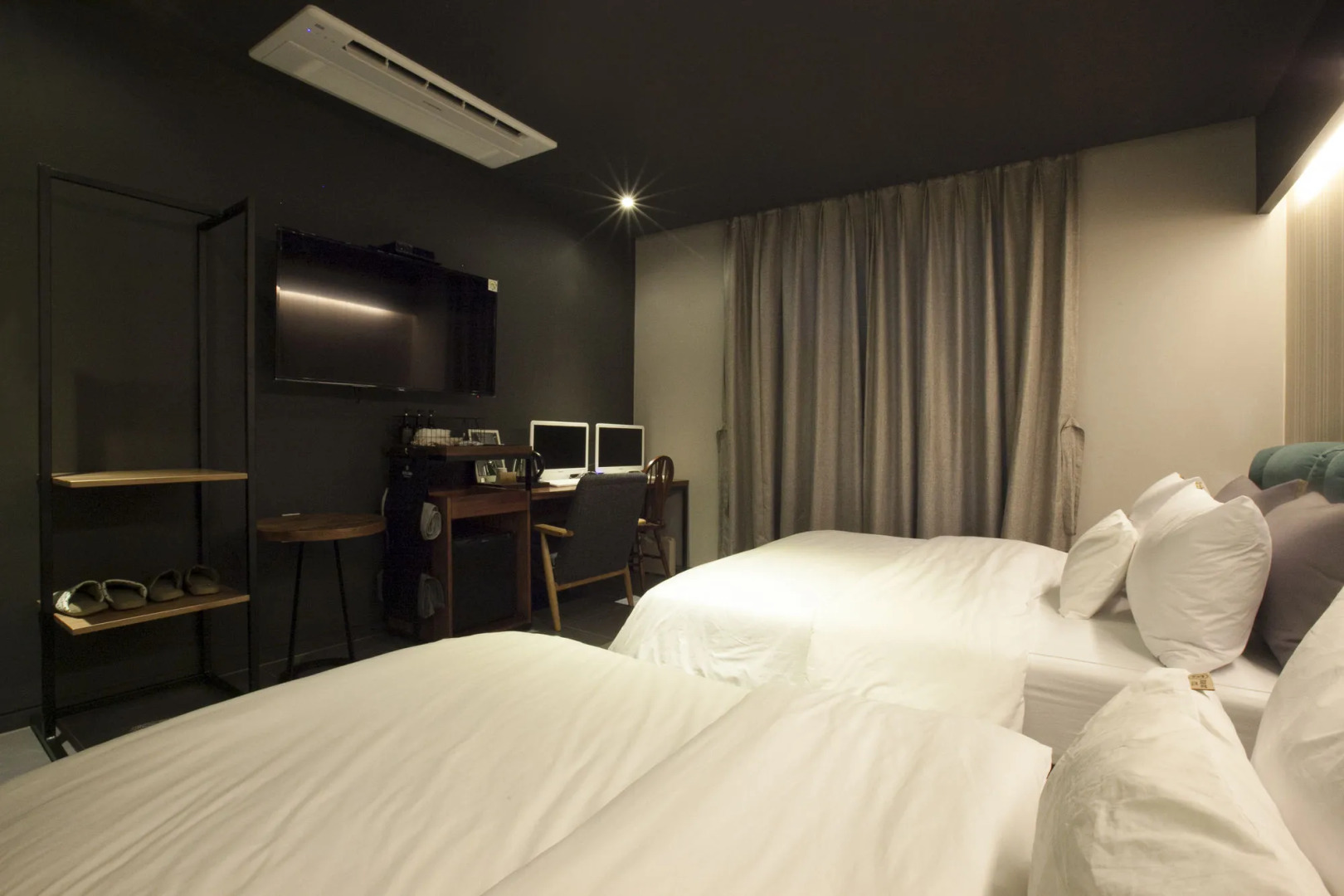 Brown Dot Hotel