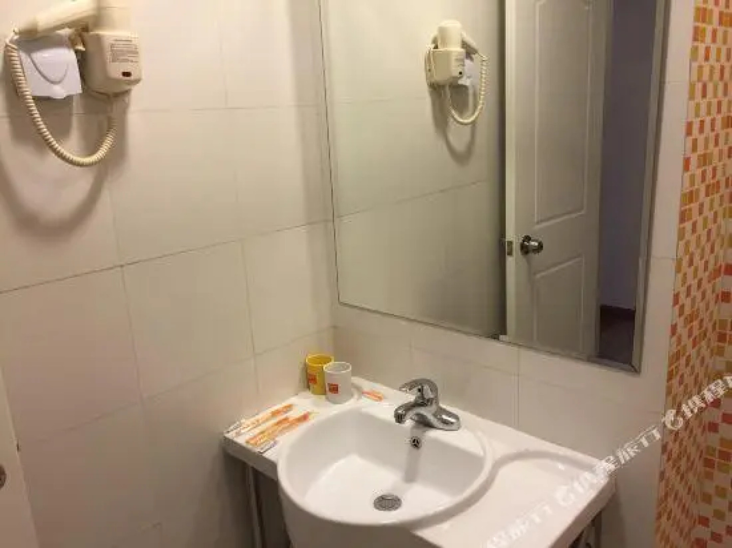 Home Inn (Zhangjiakou Xuanhua Pedestrian Street)