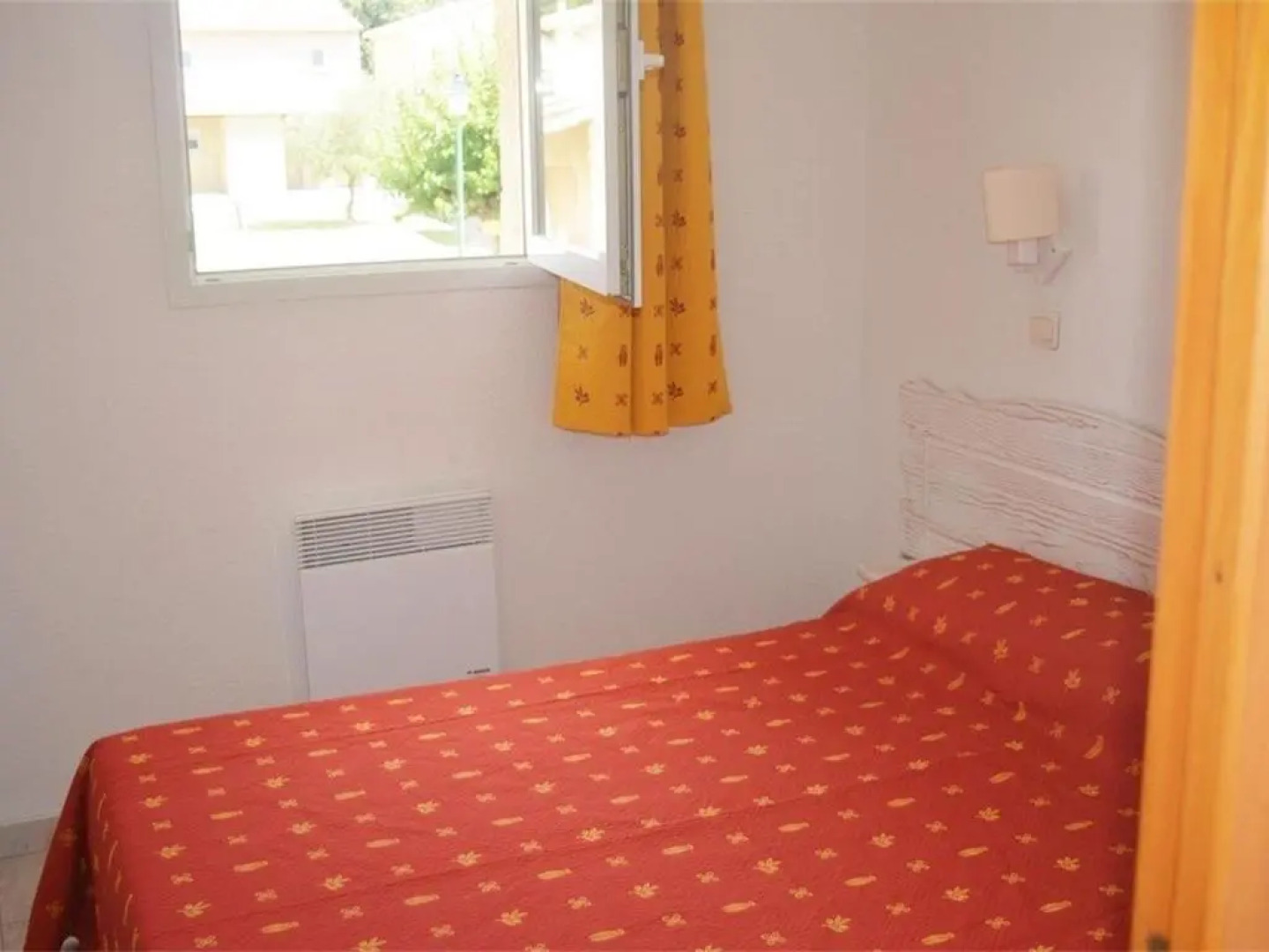 Maison Salavas, 3 pièces, 6 personnes - FR-1-382-16