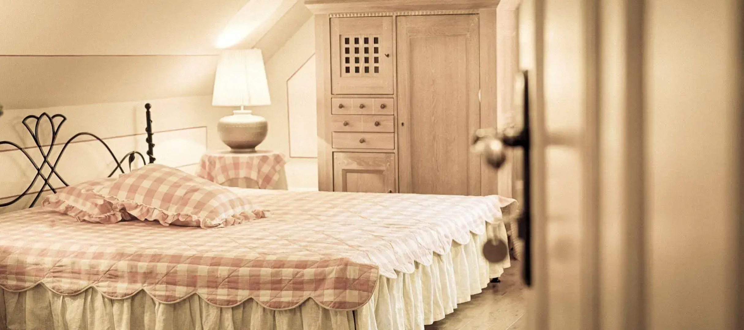 Villa Rosa Restaurant & Pension