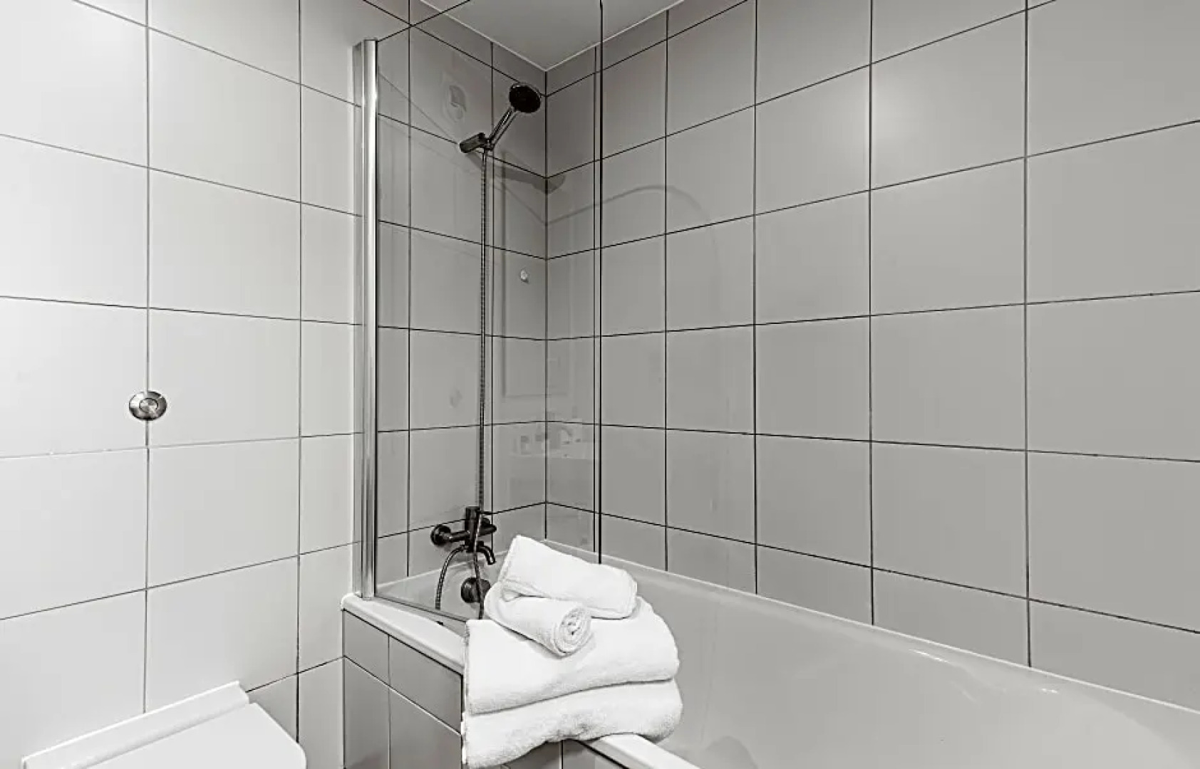 Thesqua.re Sir John Lyon