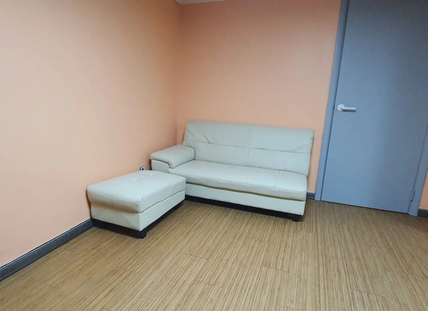 Yangju Gray Castle Pension